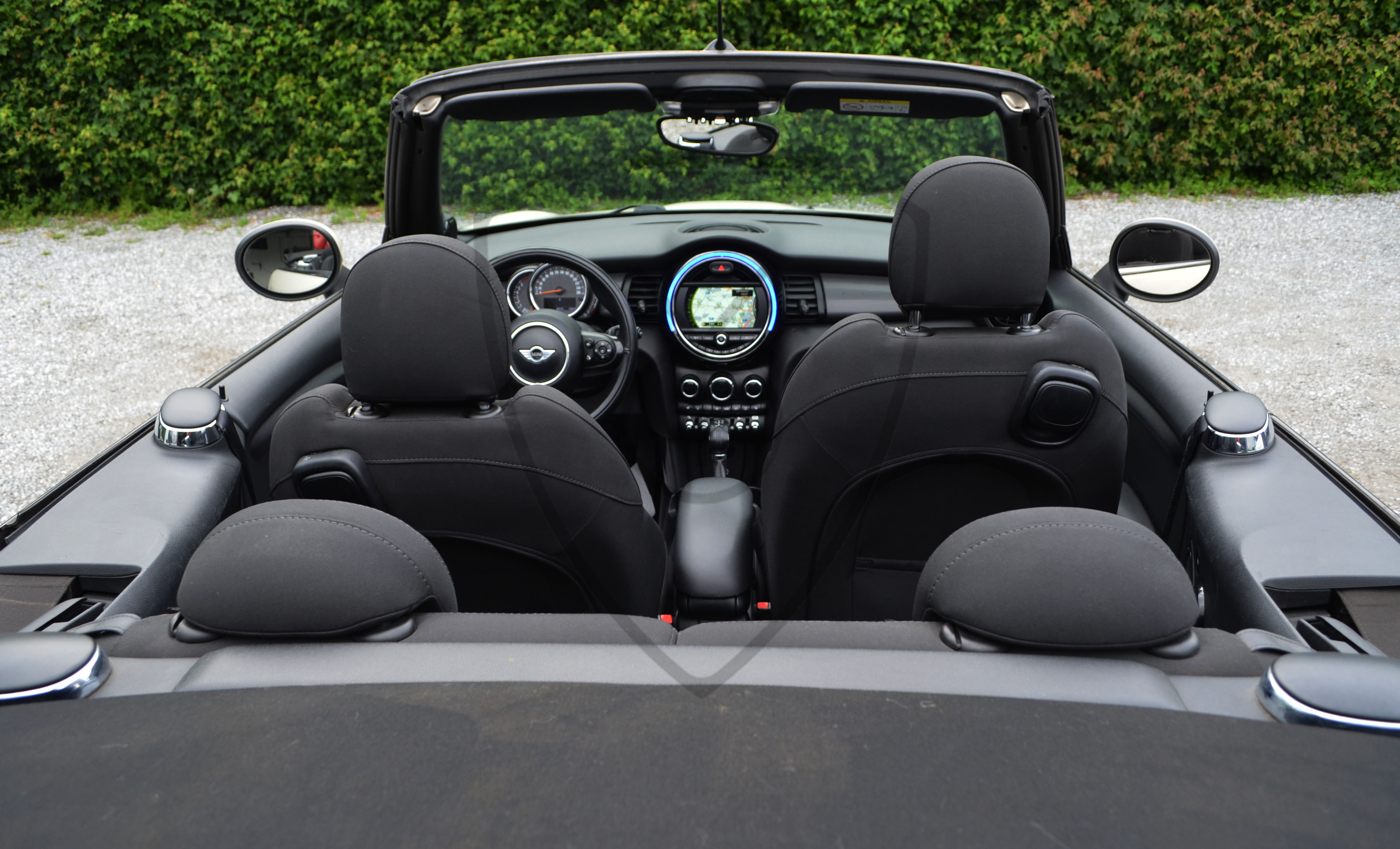 MINI COOPER CABRIO — image 6